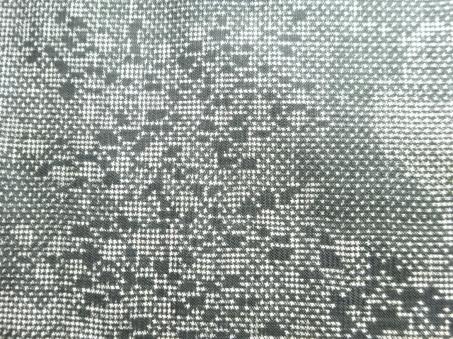  アンティーク　花模様織出し本場草木泥染大島紬着物（5マルキ）